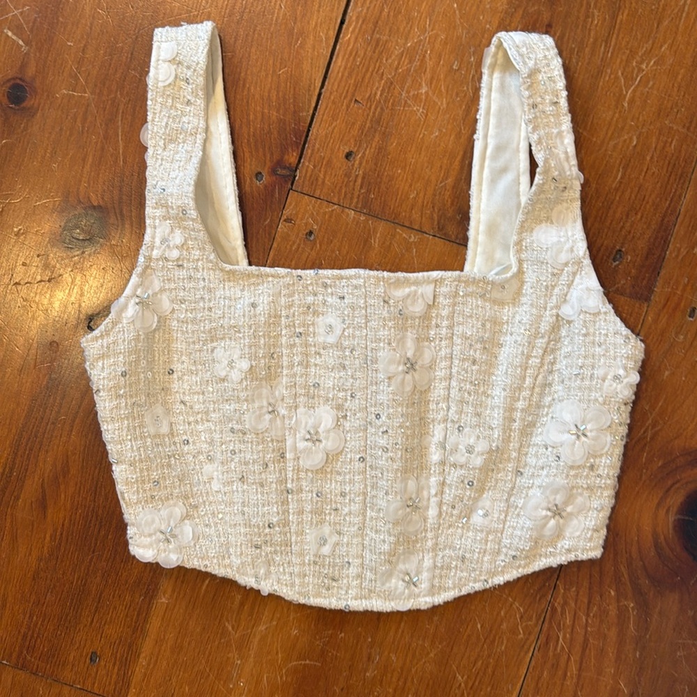 Alterd state size M never been worn white sparkle crop top